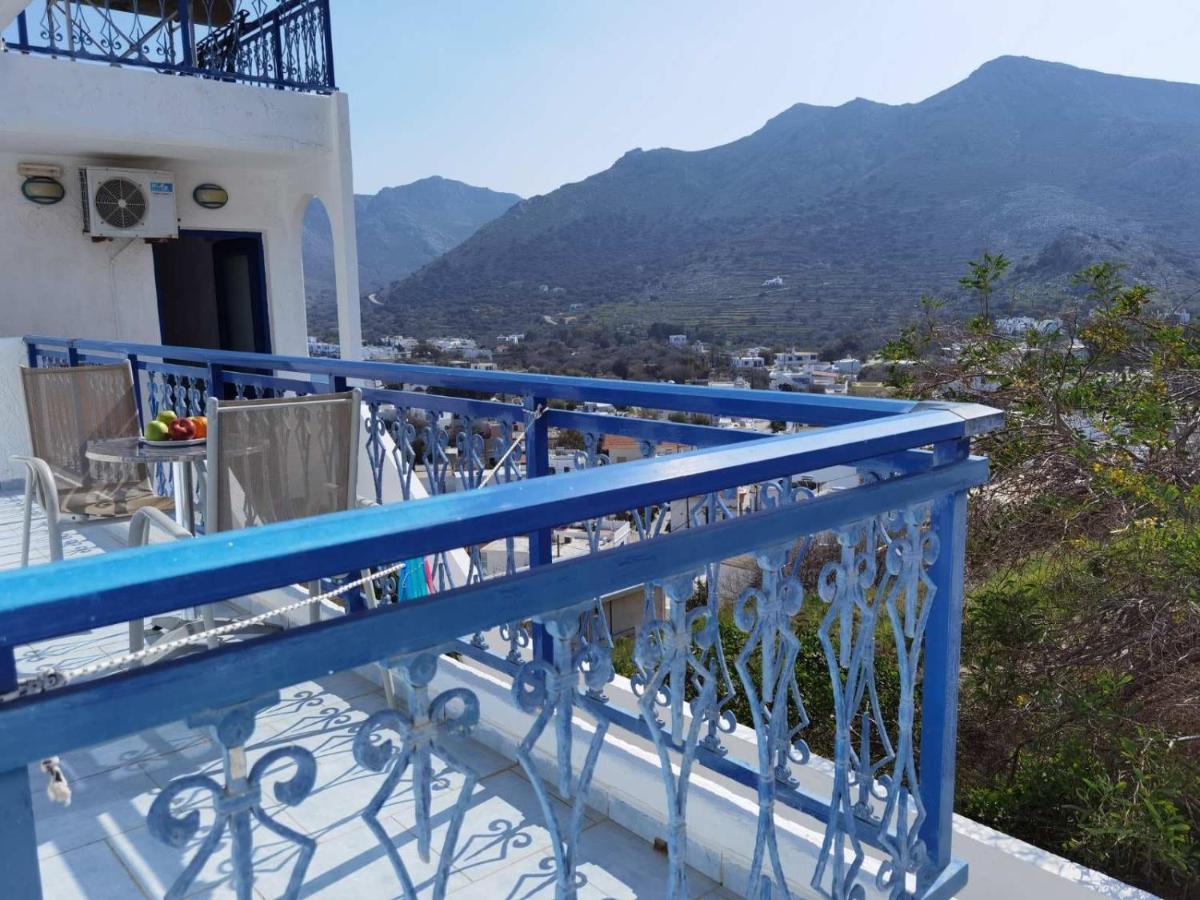 Marinas Studios Livadia  Buitenkant foto