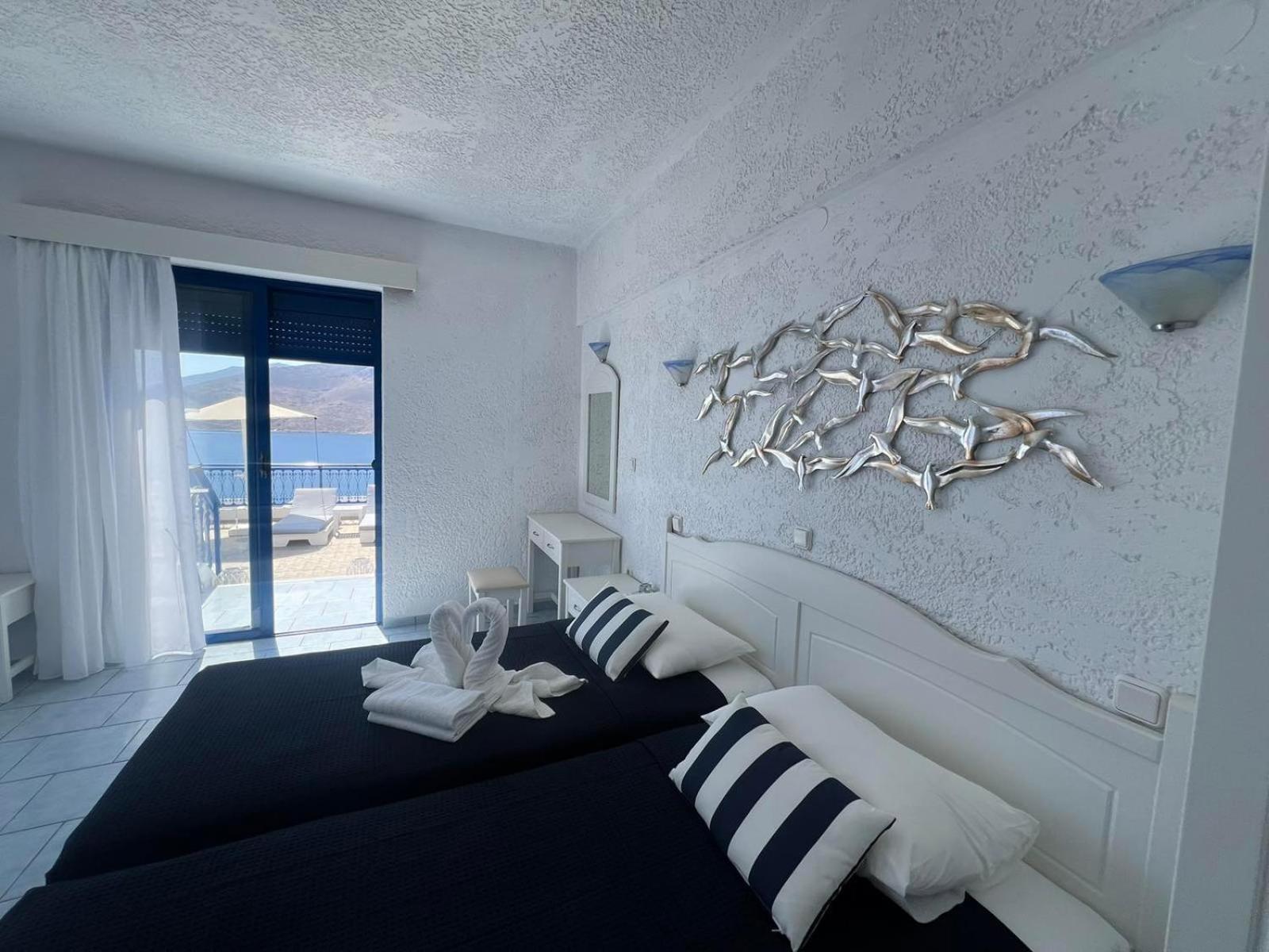 Marinas Studios Livadia  Kamer foto