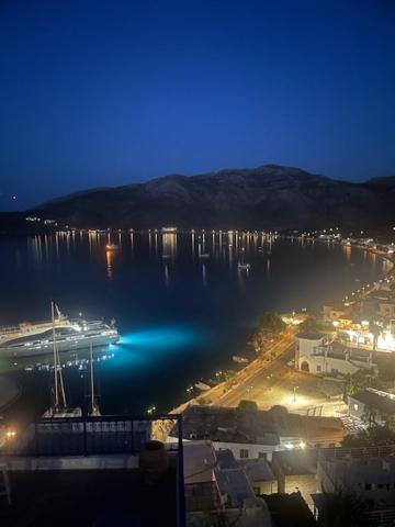 Marinas Studios Livadia  Buitenkant foto