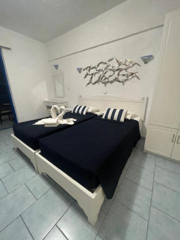 Marinas Studios Livadia  Buitenkant foto